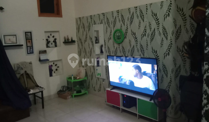 Di jual rumah. Perumahan graha puri. Jalan raya selindung. 3