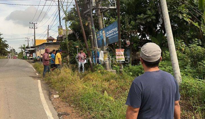 Di jual tanah , pinggir jalan sebelah perumahan selindung. Kisaran 2 hektar  2