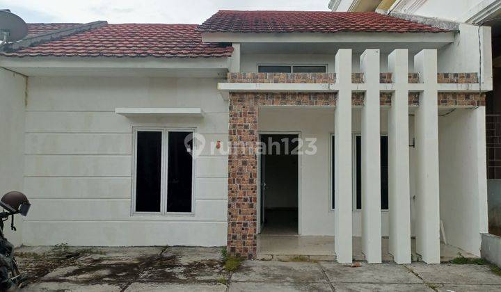 Jual Cepat. Bu .rumah Di Jalan Olahraga Asam, 1 Lantai Setengah. Minimalis Moder.  1