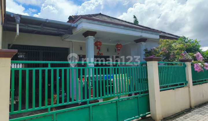 For Sale: Move-in Ready House Near Market Area. Fruit Market and Grand Market. Close to Shopping Center. 1