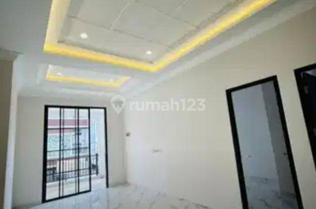 A320 Jual Rumah Baru Mewah Bagus Banget di Komplek Green Ville 1