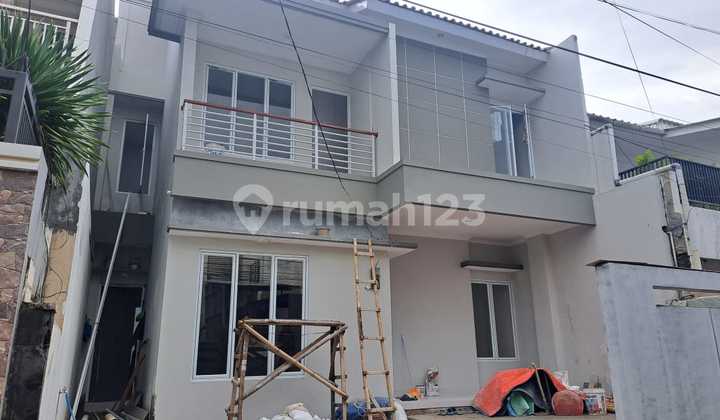A201 Selling New Nice House in Tomang Petojo Tanjung Duren