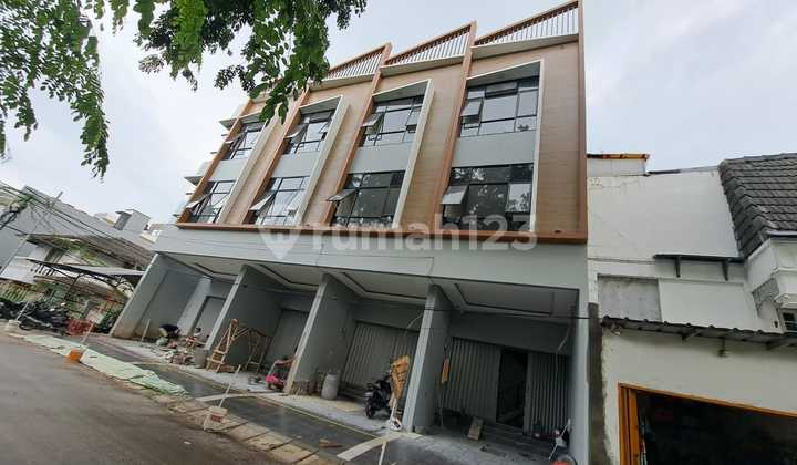 A175 Jual Ruko Baru Bagus Strategis di Taman Ratu Tanjung Duren