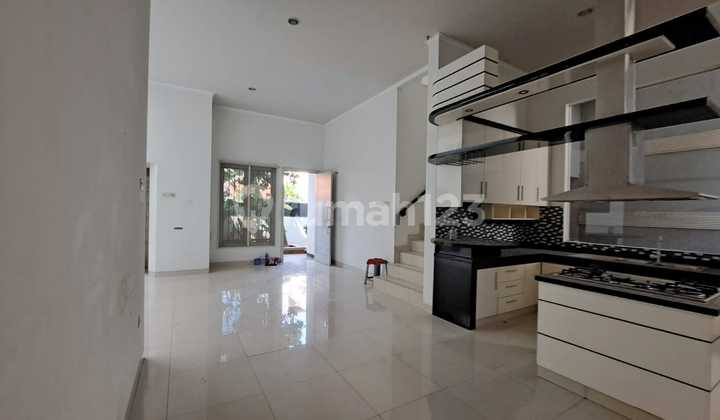 A33 Jual Rumah Ready Bagus Minimalis di dekat Tomang Raya A33 Jual Rumah Ready Bagus Minimalis di dekat Tomang Raya