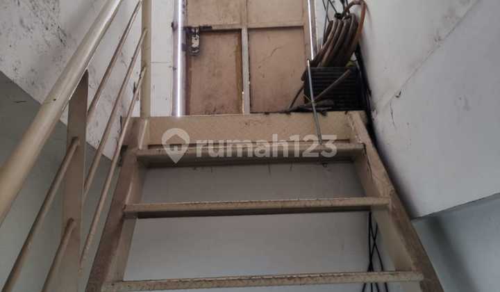 A45 For Sale Shop House Ready, Still Good Condition in Sahardjo Area, Tebet. 2