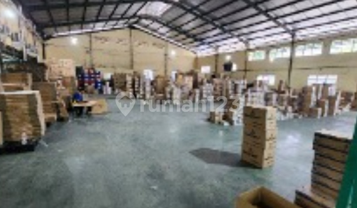 A195 Jual BU Gudang Pabrik Besar di Jurumudi Benda Akses Kontainer