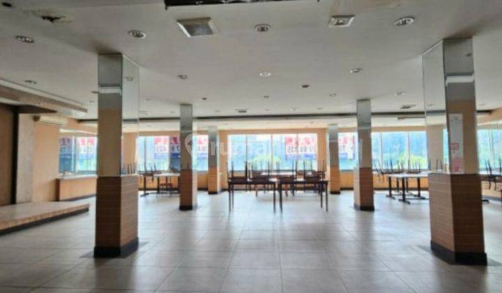 Ruko Gandeng Cocok Untuk Usaha Lokasi Strategis Di Kebon Jeruk Jakarta Barat Ruko di Kebon Jeruk Semi Furnished 210.0 m² SHM 2