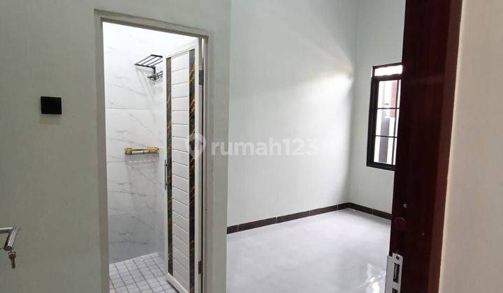 Dijual Rumah Minimalis Semi Furnished Modern Di Cibubur 

 2