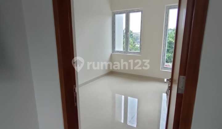 Segera miliki hunian Modern  di Jakarta selatan  2