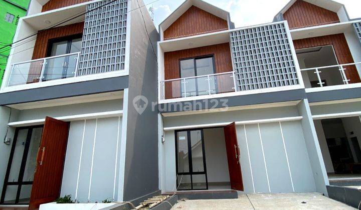 Rumah Ready Stock Murah Asri  2 Lantai Dekat Stasiun Depok 2