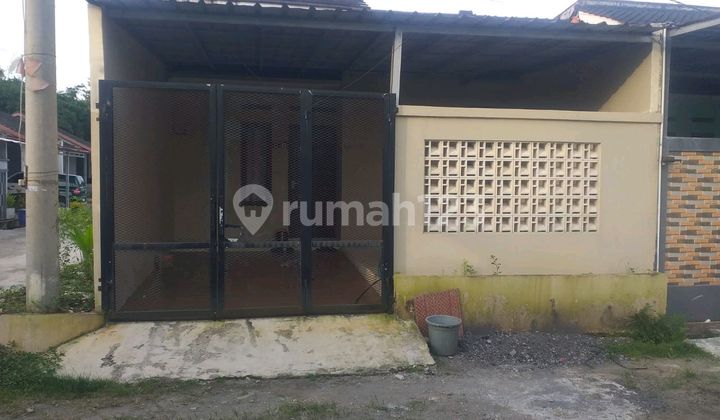 Rumah di Take Over Nanggawer di Cibinong