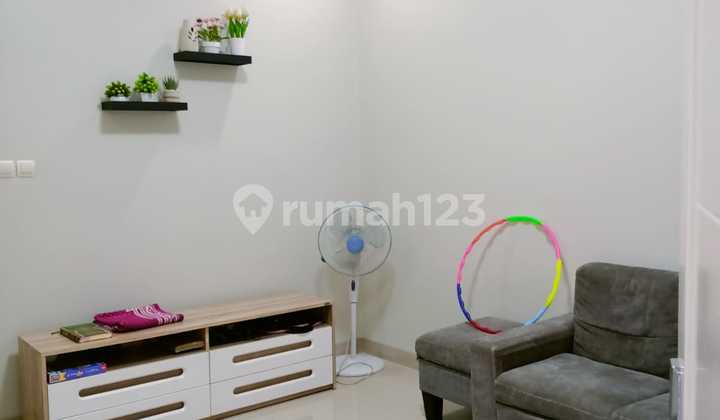 Rumah Murah Second Dekat Tol di Depok 3