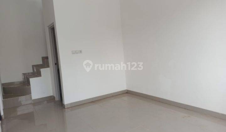 Rumah 2 Lantai 400jt Dekat Krl Depok.ev 2