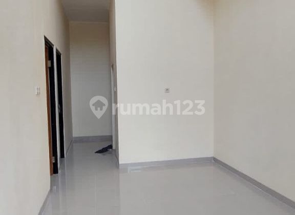 Rumah Baru di Jalan Raya Parung
, Bogor 6