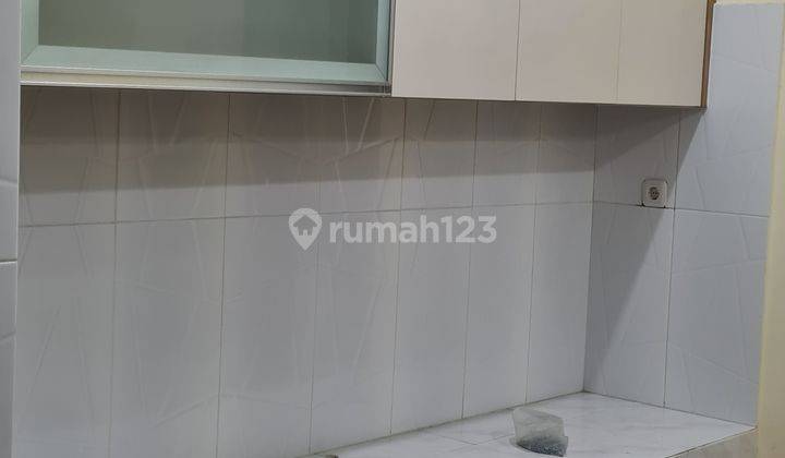Turun Harga !! Dijual rumah Lavender 2 Lantai 3