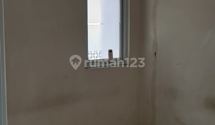 Disewakan Rumah di Lavender 2 lantai. Ada AC 1