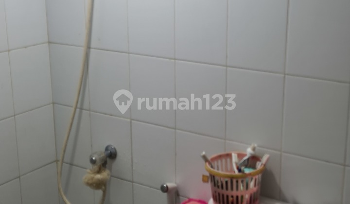 Disewakan Rumah di Lavender 2 lantai. Ada AC 7