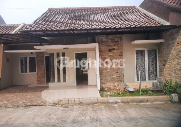 Hunian Nyaman Full Furnished Dekat Tol Sawangan Cinere Hunian Nyaman Full Furnished Dekat Tol Sawangan Cinere