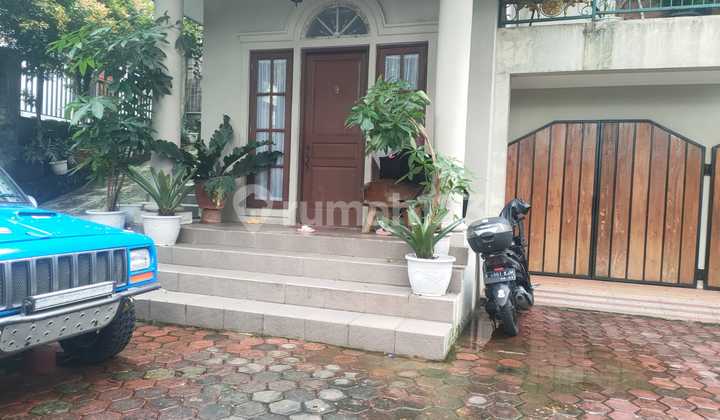 Rumah Mewah 3 Lantai Harga Murah di Cluster Golf Mediterania Sentul City 1