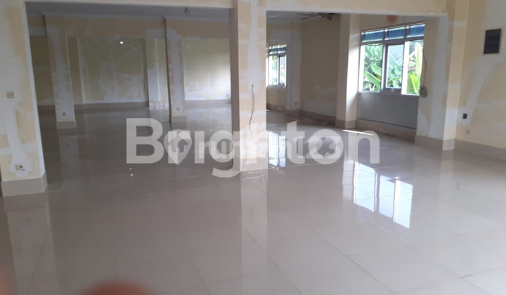 RUMAH BESAR DAN MEWAH DI SENTUL DENGAN HARGA MIRING 2