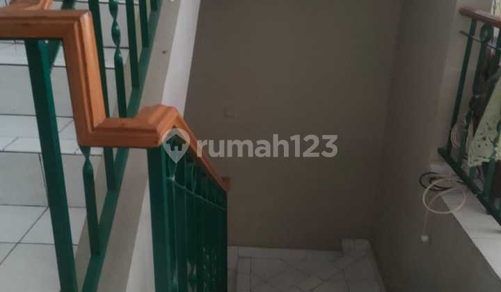 Rumah Mewah 3 Lantai Harga Murah di Cluster Golf Mediterania Sentul City 2