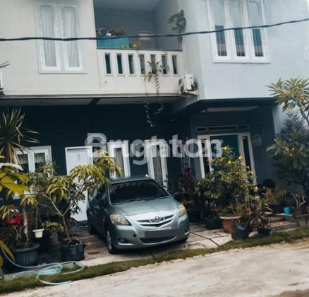 Rumah Mewah Harga Murah Lingkungan Asri di Cibinong Rumah Mewah Harga Murah Lingkungan Asri di Cibinong