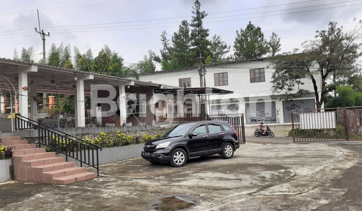 RUMAH BESAR DAN MEWAH DI SENTUL DENGAN HARGA MIRING