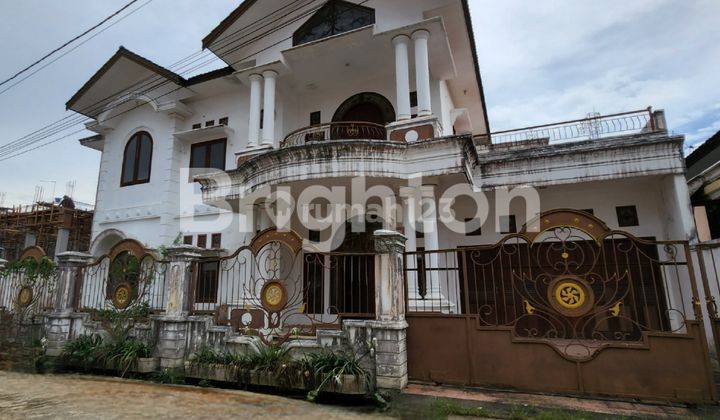 RUMAH MEWAH 2 LANTAI DI PERUMAHAN CENDRAWASIH PERMAI 1