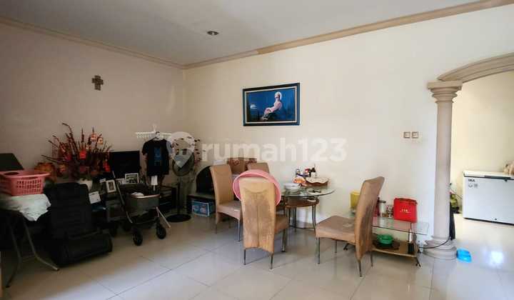 For Sale: Layar Permai House PIK 1, Size 8x15, IDR 4.4 B Negotiable, Good Condition