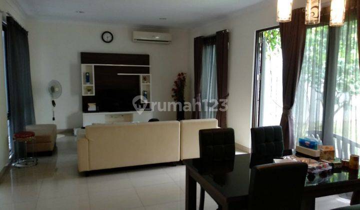 Rumah Dijual 2 Lantai Bagus Furnished di Bsd, 300meter 5.4 M Nego 2