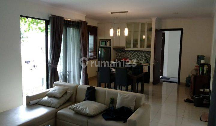 Rumah Dijual 2 Lantai Bagus Furnished di Bsd, 300meter 5.4 M Nego 1