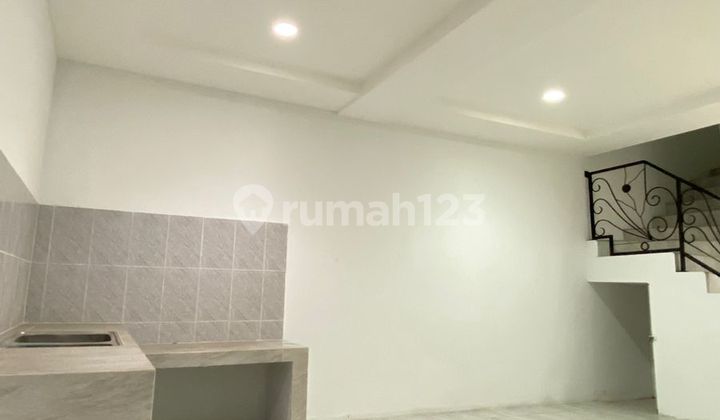 Dijual Rumah Taman Palem 2 Lantai Luas 168m Bagus Siap Huni 2