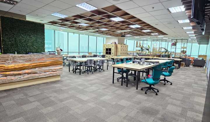 Dijual Office Tower St Moritz Lantai Middle Furnished Sertifikat