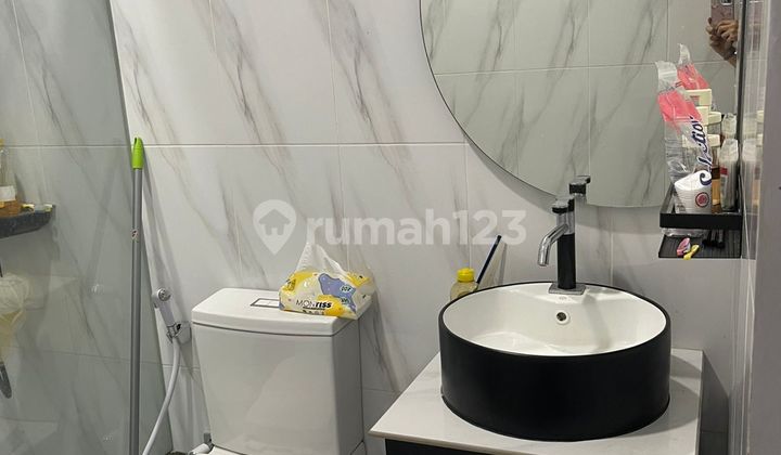 Dijual Rumah Dijohar Baru Unit Rapih10x15 2.5Lantai Siap Huni 2