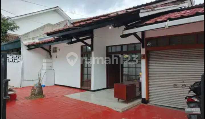 Rumah 1 Lantai di Sayap.buahbatu bisa untuk Kantor 2