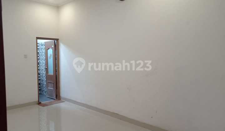 Disewakan Rumah 2 Lantai di Dalam Komplek di Ciwastra Buahbatu 4