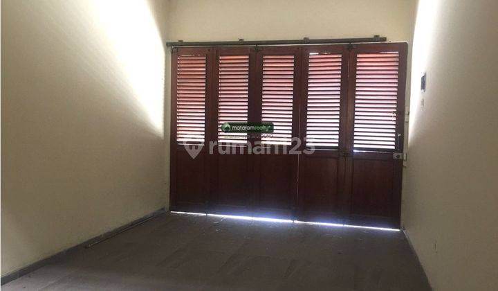 Disewakan Rumah di Jl Pasteur, Dekat Ke Pintu Tol 15