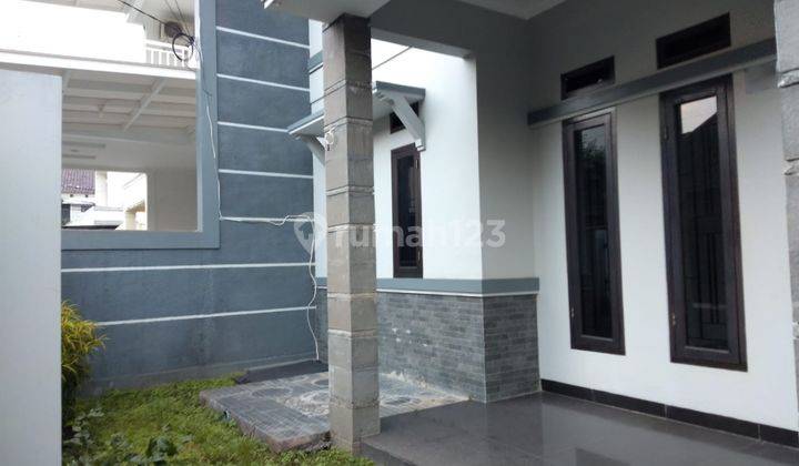 Rumah 2 Lantai Bagus dan siap Huni di area Turangga 2