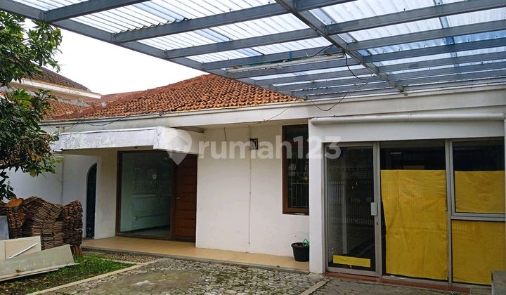 Rumah Di Tengah Kota Area Turangga 1