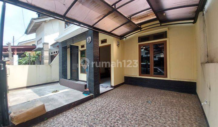 Rumah Satu Lantai Di Komplek Permata Buahbatu 1