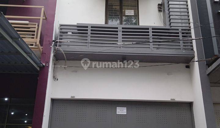 Ruko Bagus 3 Lantai Area Tengah Kota 1