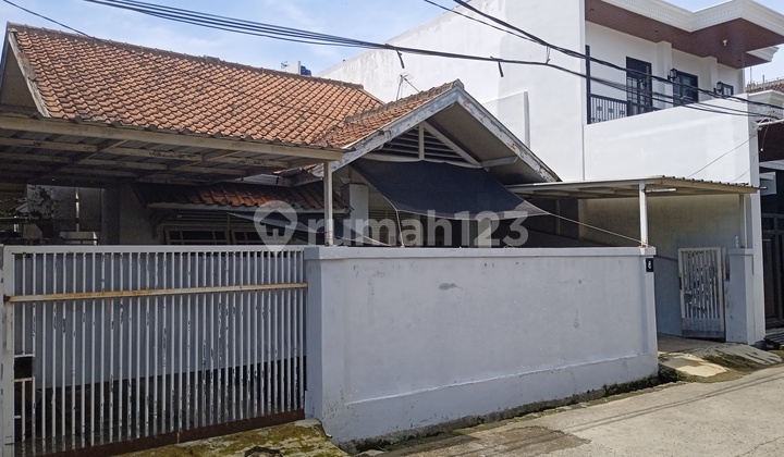 House on Jl. Logam, Quick Sale at an Attractive Price 2