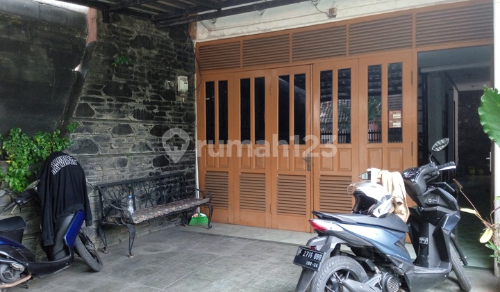 Two-Story House, Main Road Location in Turangga 2