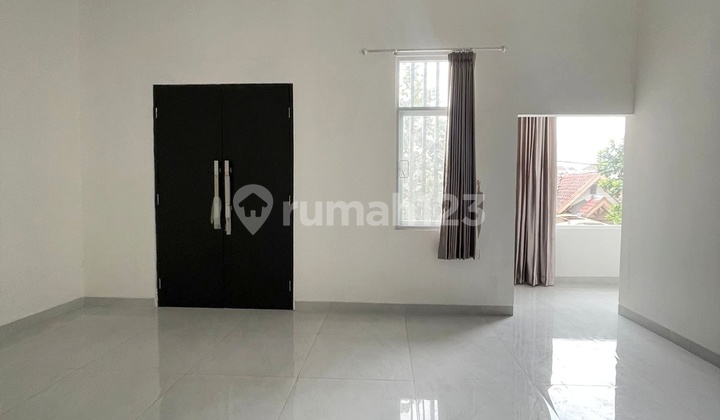 Rumah Bagus Cluster Taman Beverly Lippo Cikarang 2