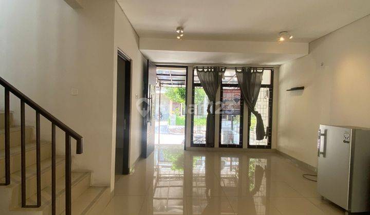 Dijual Rumah Cluster Cosmo Estate Lippo Cikarang  2