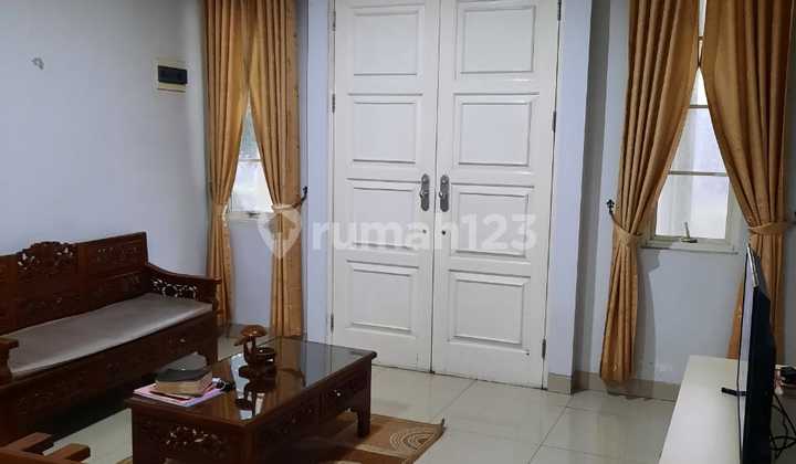 Disewakan Rumah Cluster Oakwood Elysium Residence Lippo Cikarang E20o