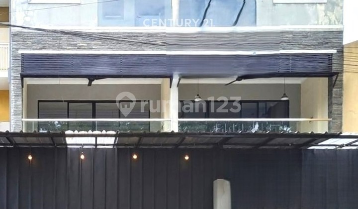 Shop House in Gading Serpong, Tidy, Ready to Occupy 9512 1