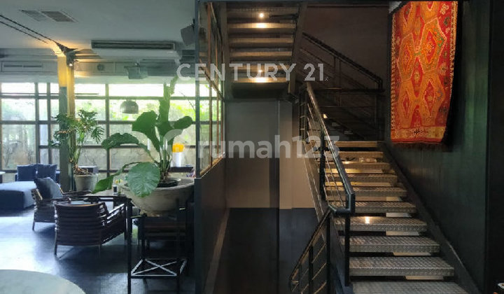 Golden Location! Kemang Raya Commercial Building Ready for Bistro & Restaurant