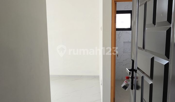 Dijual Rumah Bagus Siap Huni 2 Lantai di Metland Puri 2