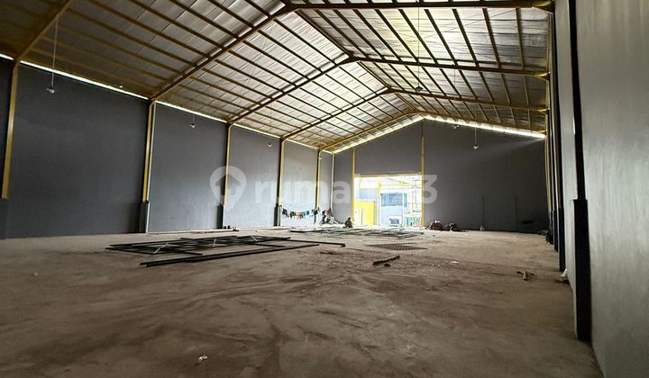 DISEWAKAN GUDANG BARU KAVLING DPR UK 600 M2, CIPONDOH TANGERANG